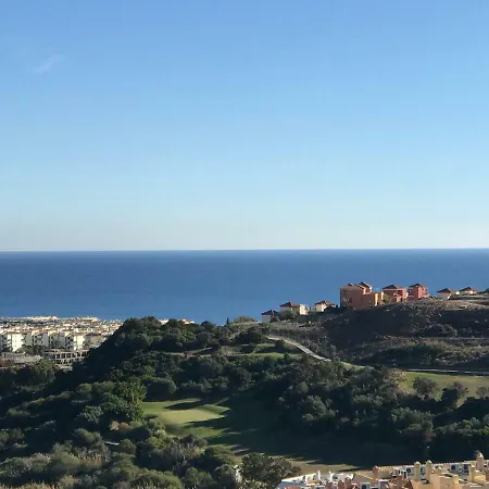 Duquesa Village El Hacho *